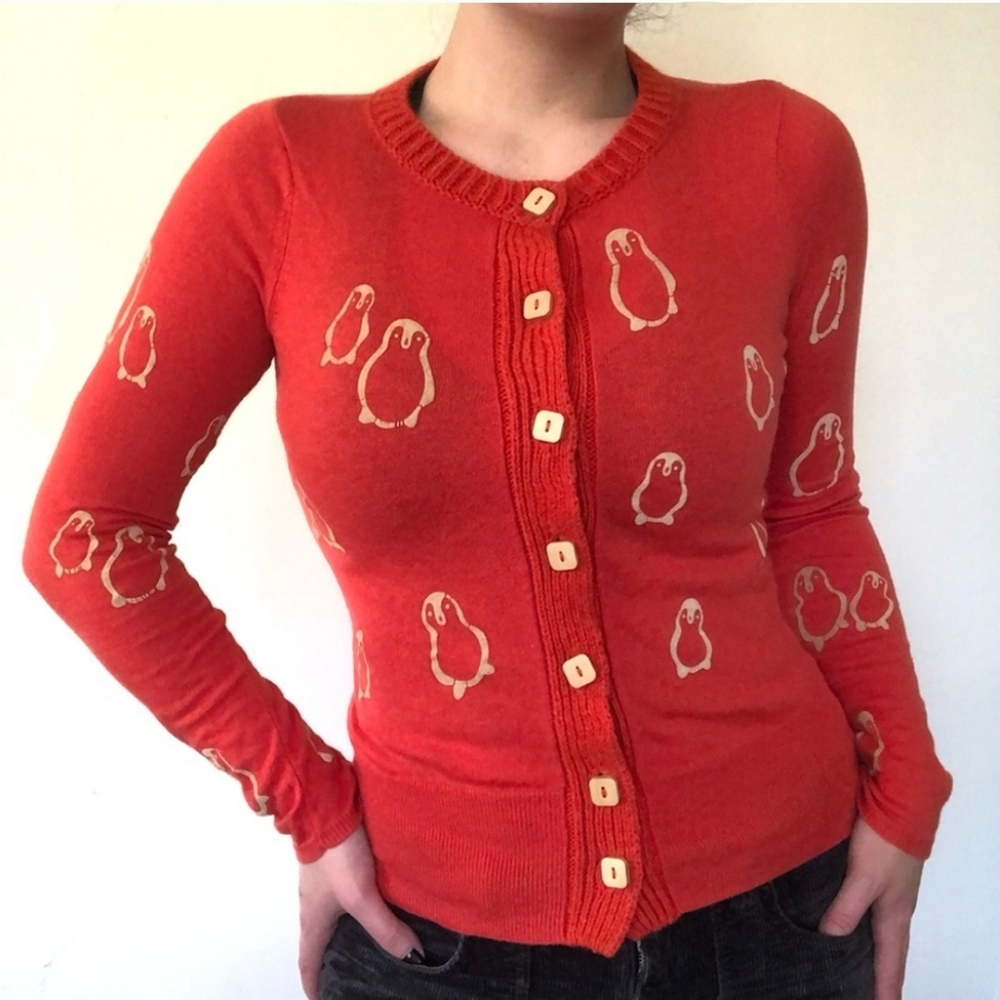 New Anthropologie Red Cardigan Sweater with Penguins Print Size XS NWT